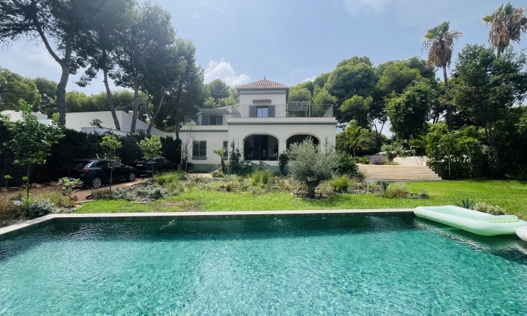 Herverkoop - Villa -
Denia - Las Rotas / Les Rotes