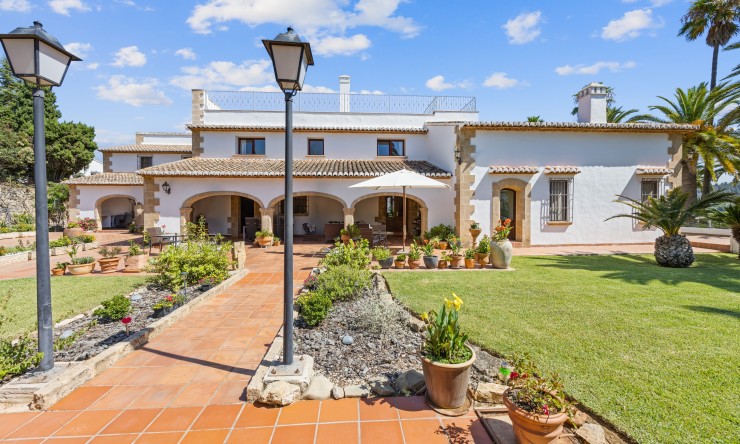 Herverkoop - Villa -
Jávea / Xàbia - Partides comunes - Adsubia