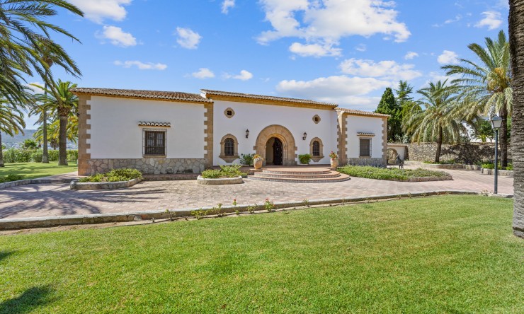 Herverkoop - Villa -
Jávea / Xàbia - Partides comunes - Adsubia