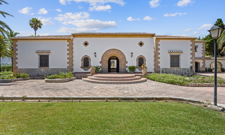 Herverkoop - Villa -
Jávea / Xàbia - Partides comunes - Adsubia