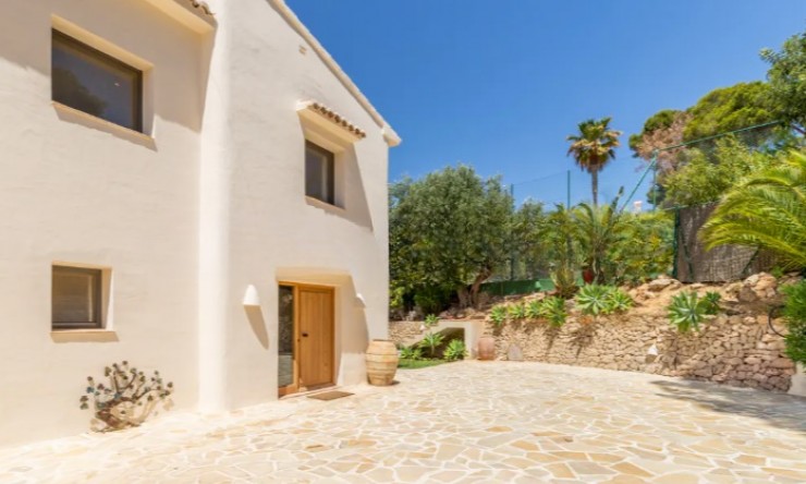 Herverkoop - Villa -
Moraira - Moravit - Cap Blanc