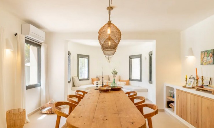 Herverkoop - Villa -
Moraira - Moravit - Cap Blanc