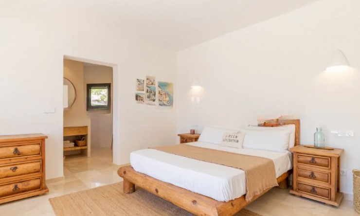 Herverkoop - Villa -
Moraira - Moravit - Cap Blanc