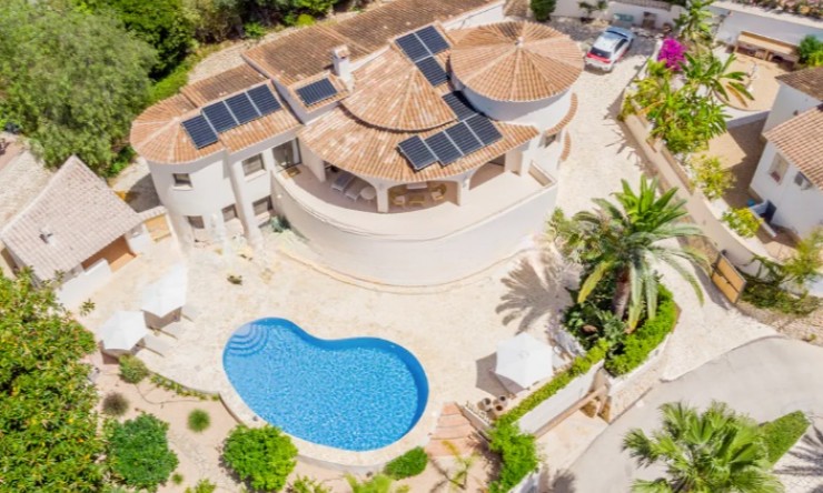 Herverkoop - Villa -
Moraira - Moravit - Cap Blanc