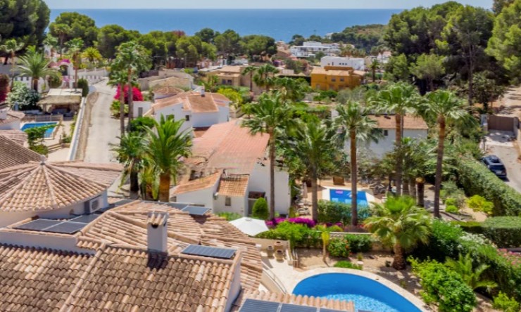 Herverkoop - Villa -
Moraira - Moravit - Cap Blanc