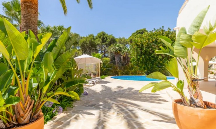 Herverkoop - Villa -
Moraira - Moravit - Cap Blanc