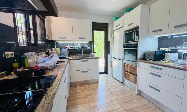 Herverkoop - Villa -
Moraira - Benimeit - Tabaira