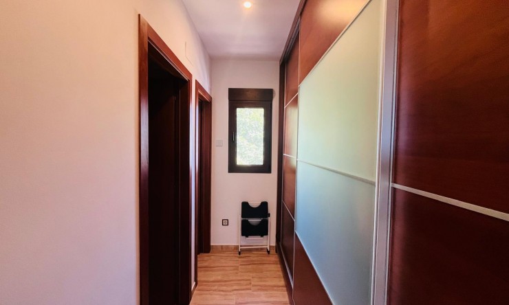 Herverkoop - Villa -
Moraira - Benimeit - Tabaira