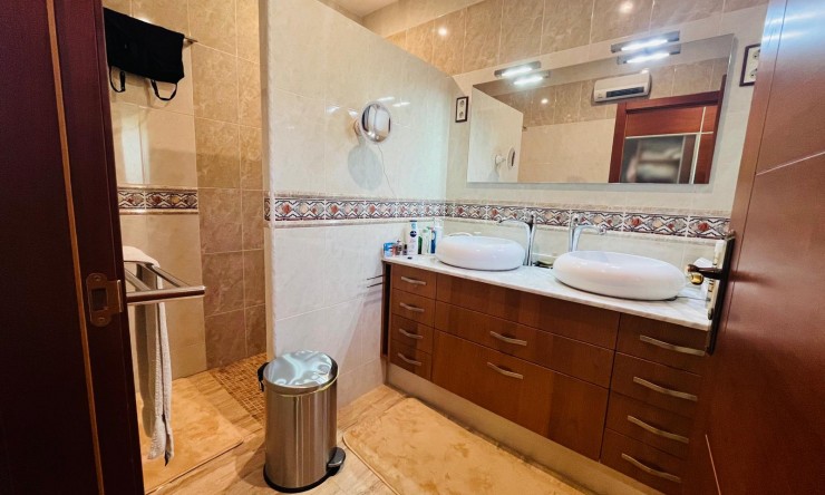 Herverkoop - Villa -
Moraira - Benimeit - Tabaira