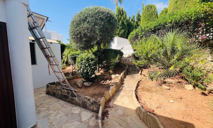 Herverkoop - Villa -
Moraira - Benimeit - Tabaira