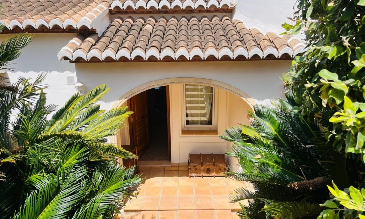 Location à long terme - Villa -
Jávea / Xàbia - La Granadella  - Costa Nova