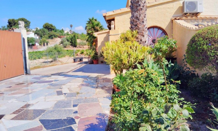 Herverkoop - Villa -
Benissa - Benissa pueblo