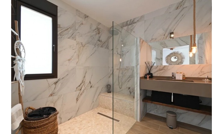 Herverkoop - Villa -
Moraira - Benimeit - Tabaira