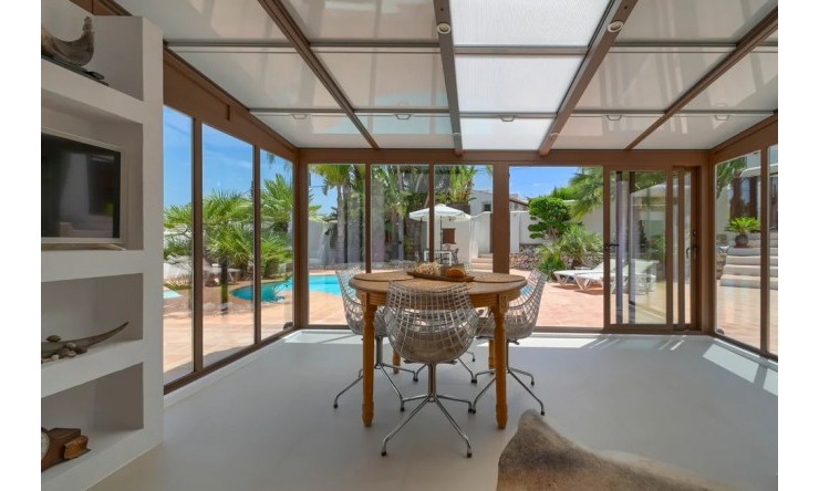 Herverkoop - Villa -
Moraira - Benimeit - Tabaira