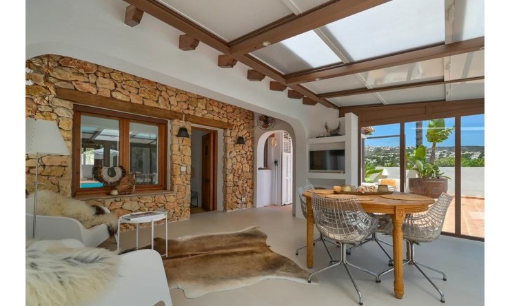 Herverkoop - Villa -
Moraira - Benimeit - Tabaira