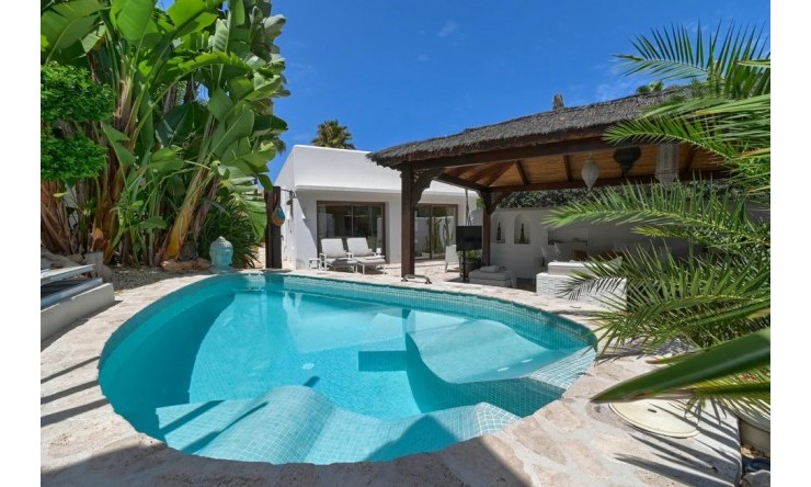 Herverkoop - Villa -
Moraira - Benimeit - Tabaira