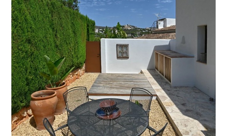 Herverkoop - Villa -
Moraira - Benimeit - Tabaira