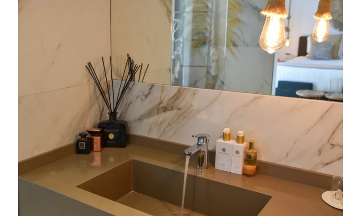 Herverkoop - Villa -
Moraira - Benimeit - Tabaira