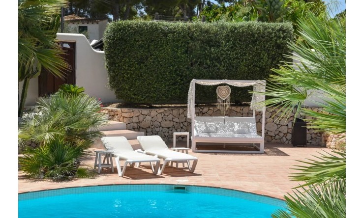 Herverkoop - Villa -
Moraira - Benimeit - Tabaira