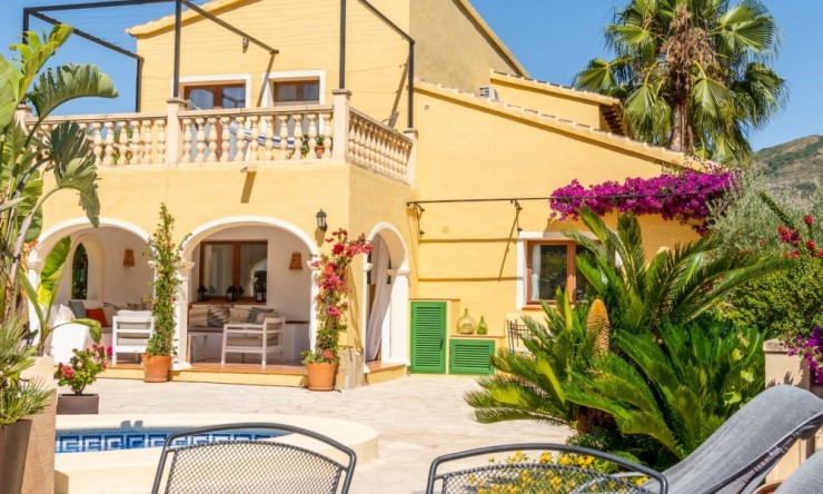 Herverkoop - Villa -
Lliber