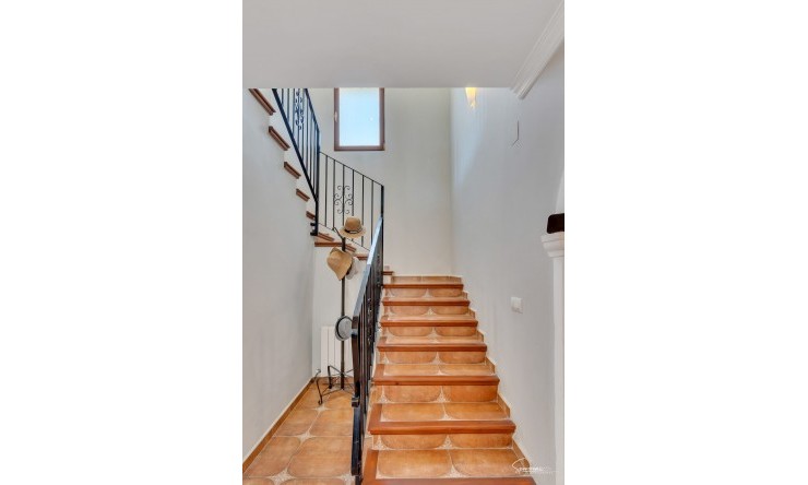 Herverkoop - Villa -
Lliber