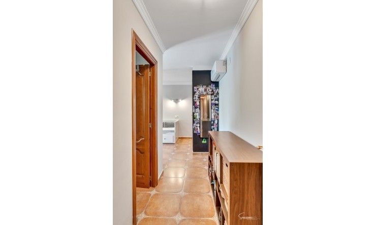 Herverkoop - Villa -
Lliber