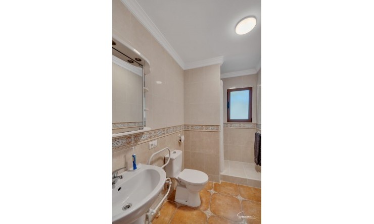 Herverkoop - Villa -
Lliber