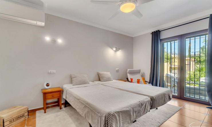 Herverkoop - Villa -
Lliber