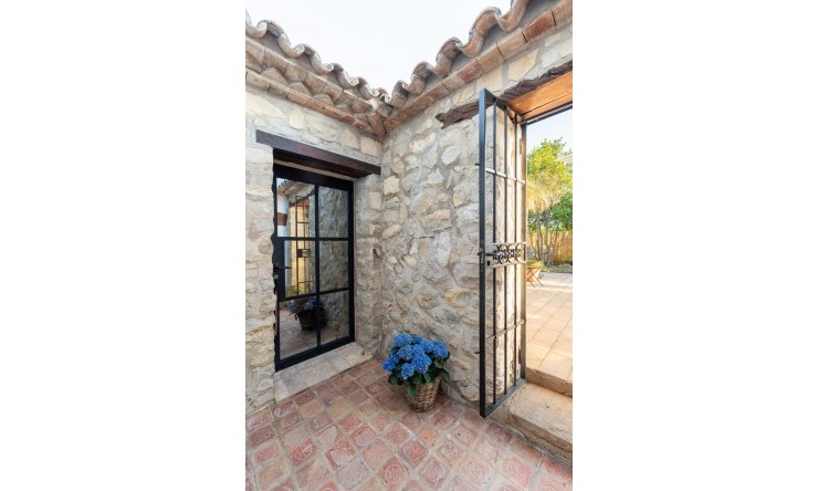 Herverkoop - Villa -
Calpe / Calp - La Empedrola