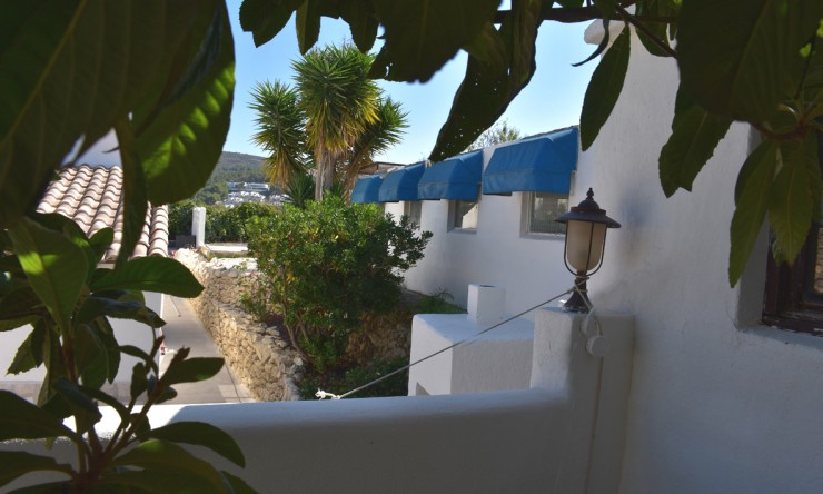 Herverkoop - Villa -
Moraira - Benimeit - Tabaira