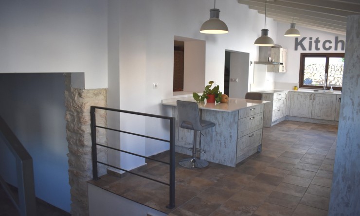 Herverkoop - Villa -
Moraira - Benimeit - Tabaira