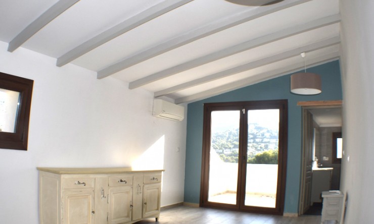 Herverkoop - Villa -
Moraira - Benimeit - Tabaira