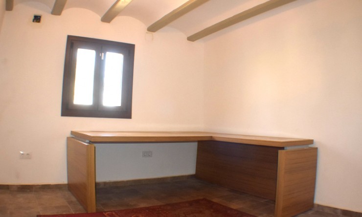 Herverkoop - Villa -
Moraira - Benimeit - Tabaira