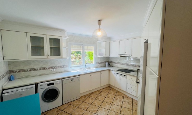 Herverkoop - Villa -
Jávea / Xàbia - La Granadella  - Costa Nova