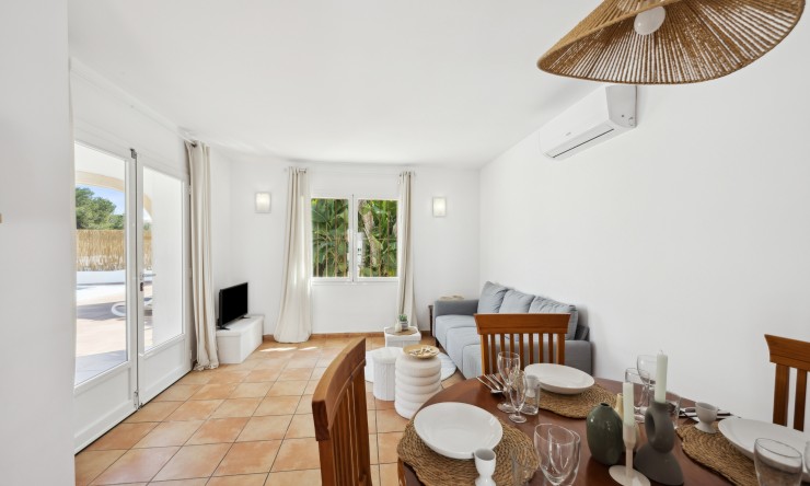 Herverkoop - Villa -
Jávea / Xàbia - La Granadella  - Costa Nova