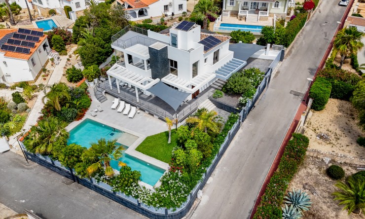 Herverkoop - Villa -
La Nucía - Coloma