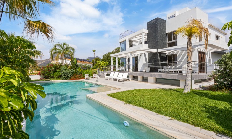 Herverkoop - Villa -
La Nucía - Coloma