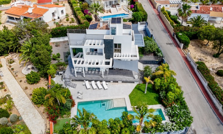 Herverkoop - Villa -
La Nucía - Coloma