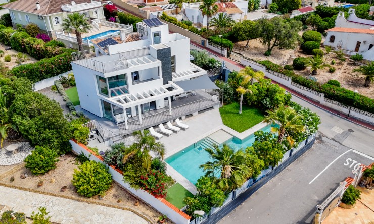 Herverkoop - Villa -
La Nucía - Coloma