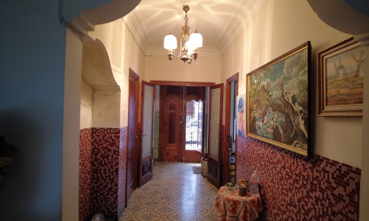 Resale - Villa -
Pedreguer