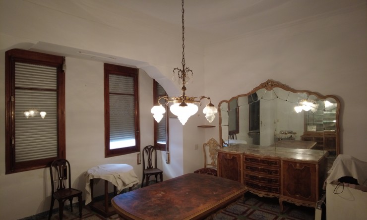 Resale - Villa -
Pedreguer