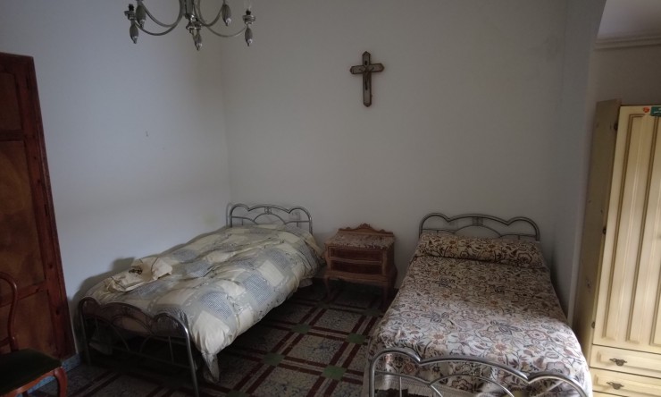 Resale - Villa -
Pedreguer