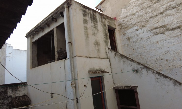 Resale - Villa -
Pedreguer