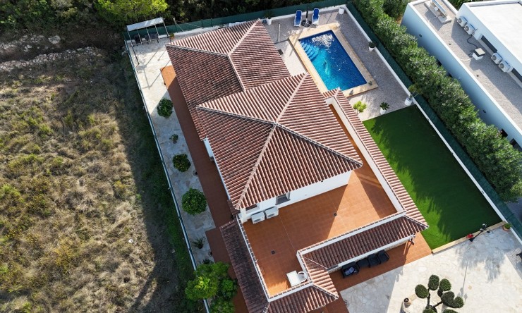 Herverkoop - Villa -
Calpe - Carrio