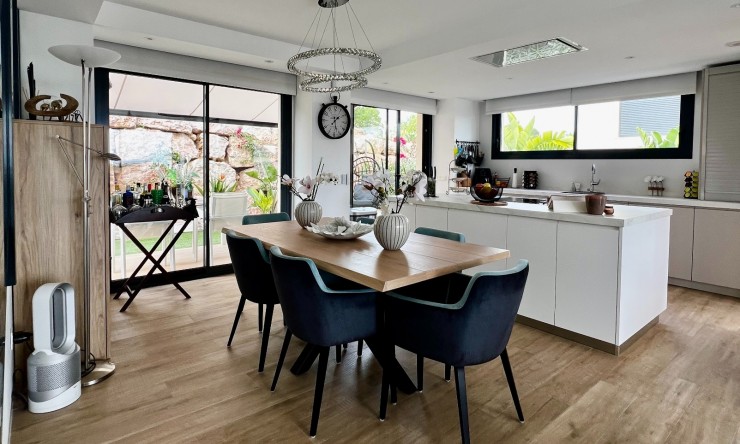 Revente - Villa -
Polop