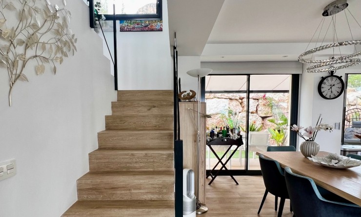 Revente - Villa -
Polop