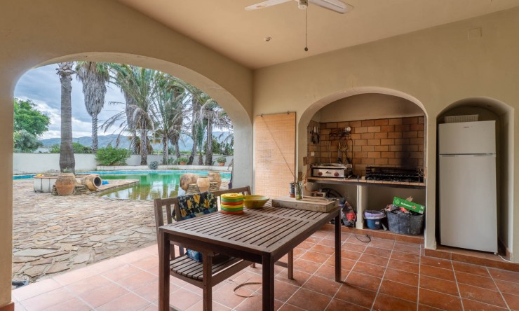 Wiederverkauf - Villa -
Ondara