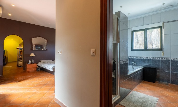 Wiederverkauf - Villa -
Ondara