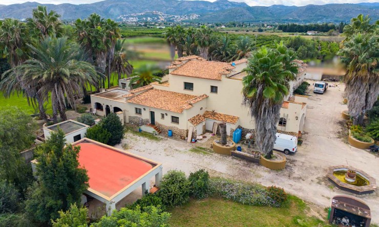 Wiederverkauf - Villa -
Ondara