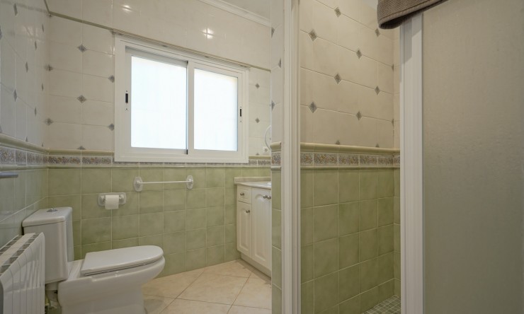 Herverkoop - Villa -
Jávea - Costa Nova